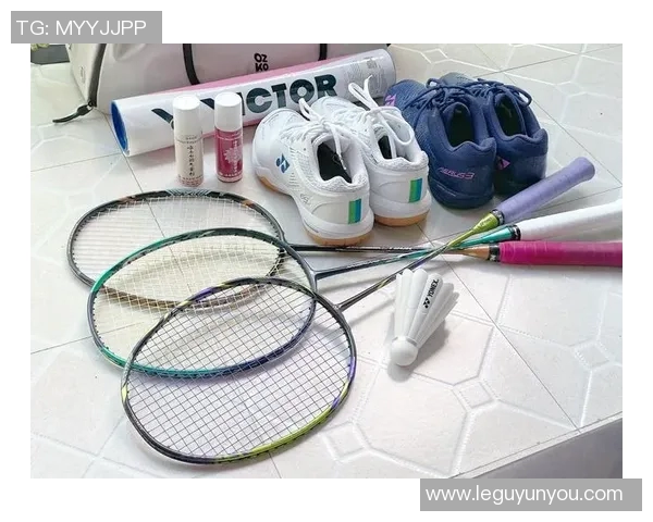 羽毛球装备选购指南：必备护具推荐与选择技巧分享