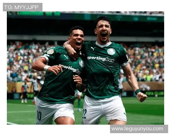 足球明星时尚走秀展现真实魅力与风采的精彩瞬间 足球明星时尚走秀展现真实魅力与风采的精彩瞬间