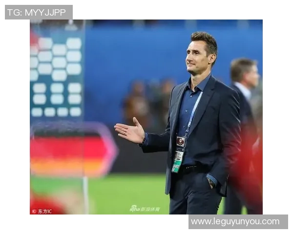 克洛泽手机壳热潮来袭足球明星与时尚潮流的完美结合 克洛泽手机壳热潮来袭足球明星与时尚潮流的完美结合