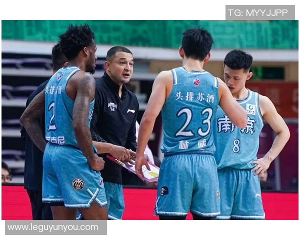 南京篮球队在篮球实力排行榜中荣登第六名展现出强劲实力与潜力